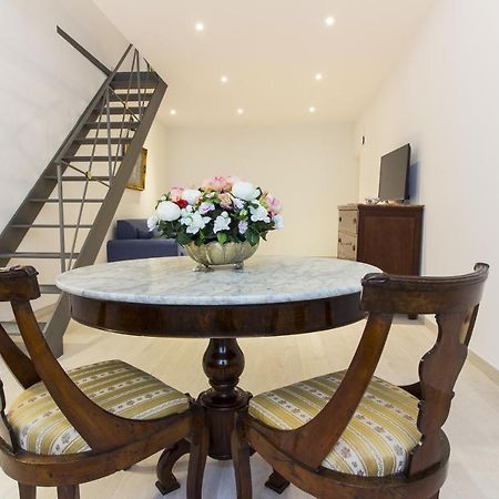 Palazzo D'Auria Aparthotel 나폴리 외부 사진