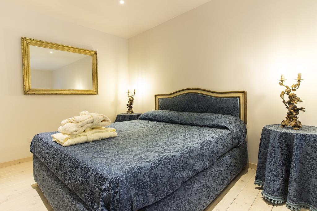 Palazzo D'Auria Aparthotel 나폴리 외부 사진
