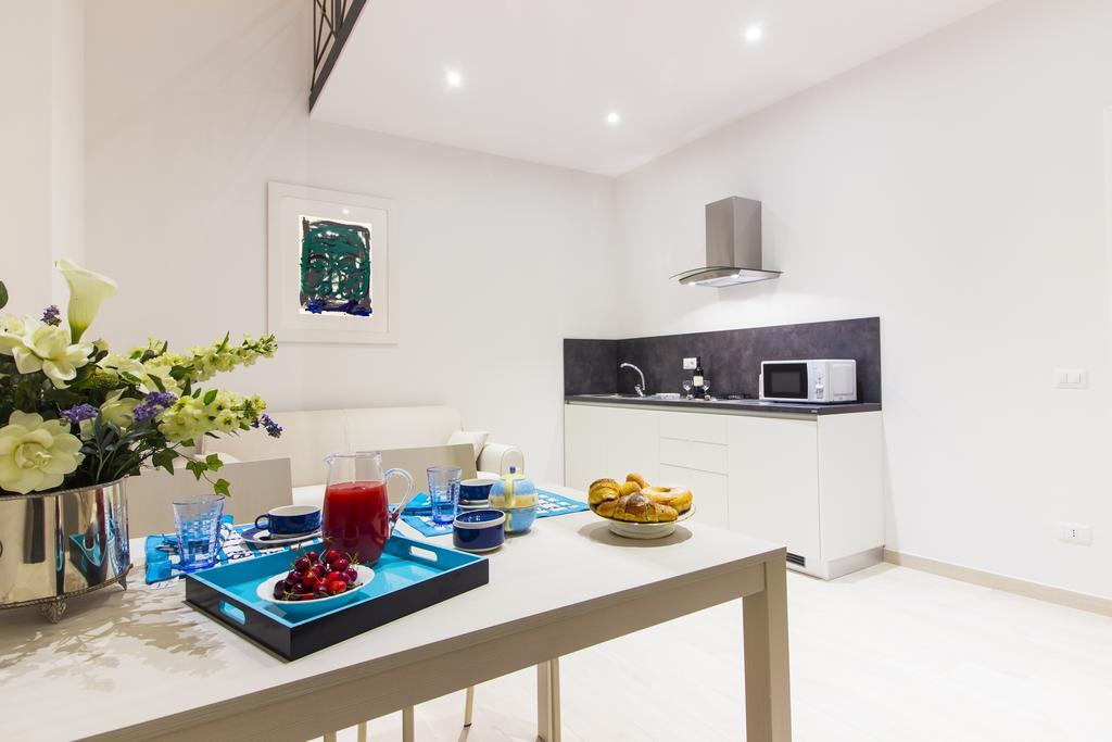 Palazzo D'Auria Aparthotel 나폴리 외부 사진