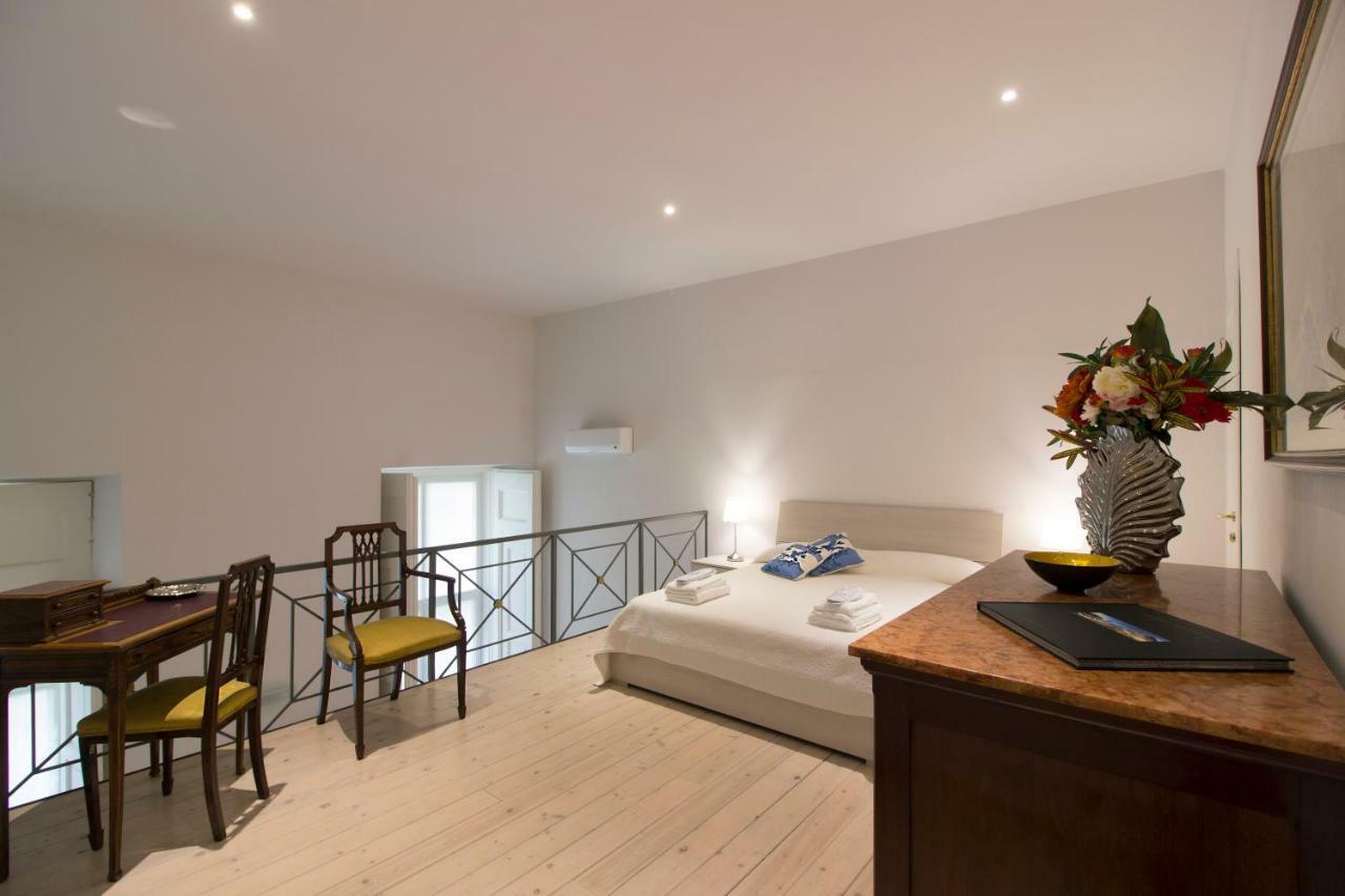 Palazzo D'Auria Aparthotel 나폴리 외부 사진